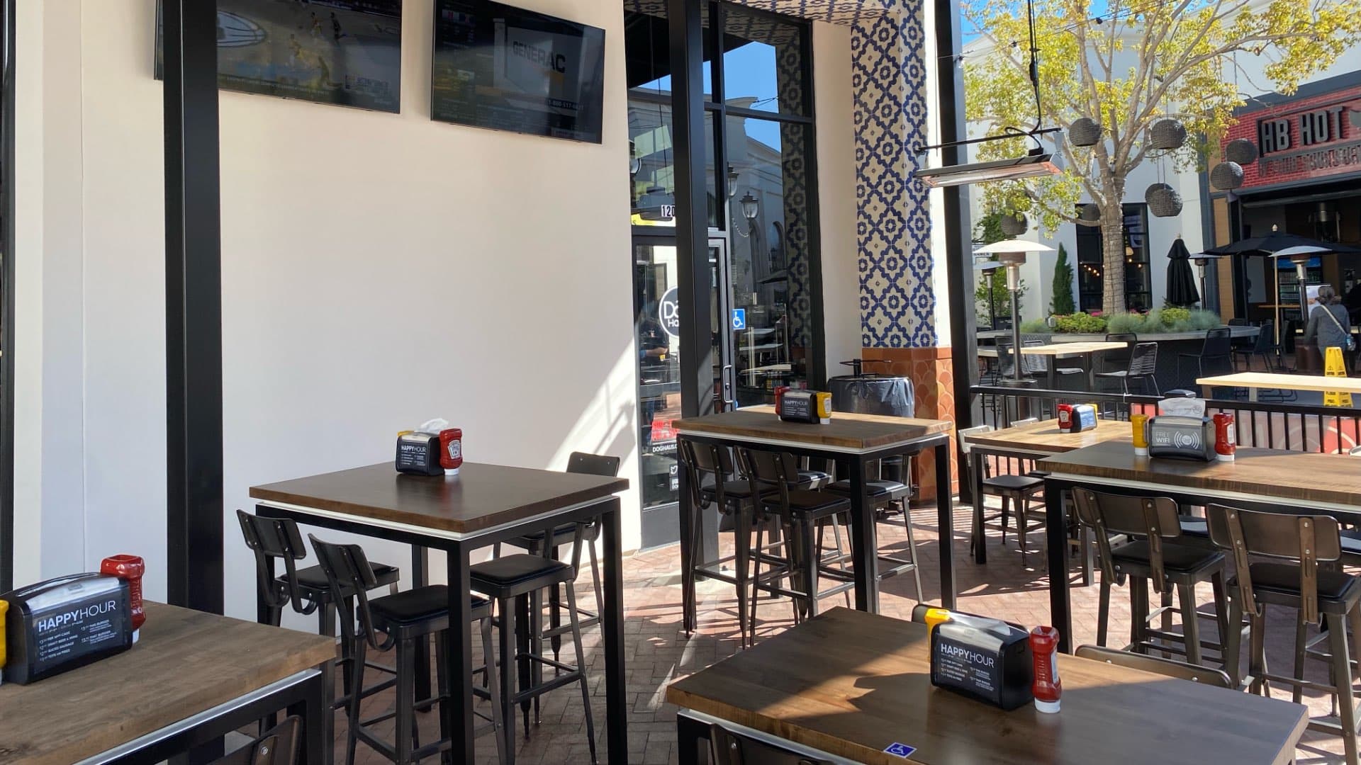 Patio of the Bella Terra location
